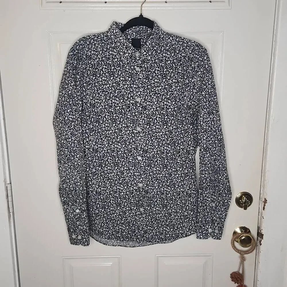 H&M black and gray floral button down slim fit long sleeve shirt men's size M
